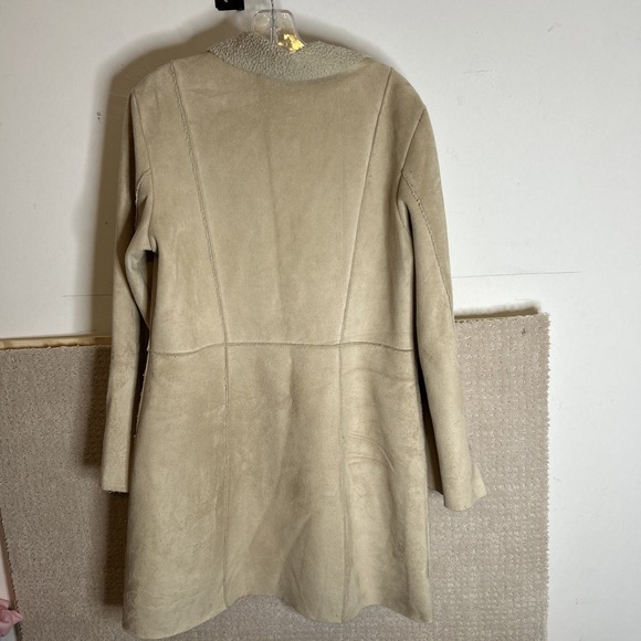 CABI COAT M STYLE 127 FAUX SUEDE SHEARLING POCKETS BUTTON FRONT BEIGE - Picture 7 of 8